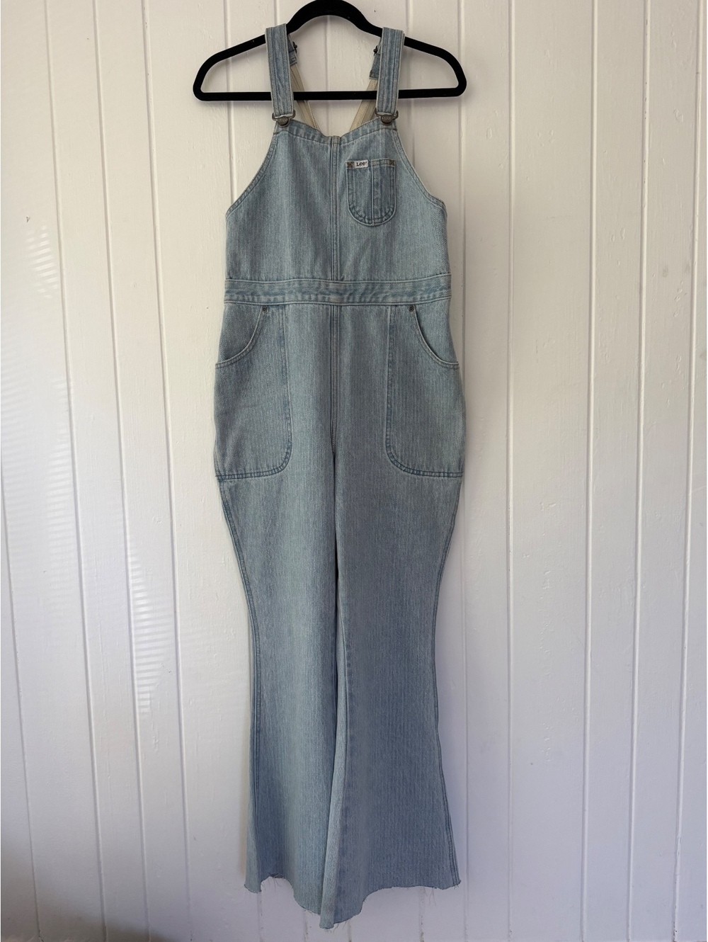 Lee Light Wash Denim Overalls with Wide Legs and Adjustable Straps size Medium